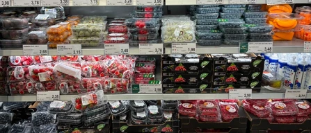Piccoli frutti a Genova, mercato limitato e scaffali stretti-image