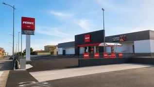 Penny inaugura a Locri (Reggio Calabria)