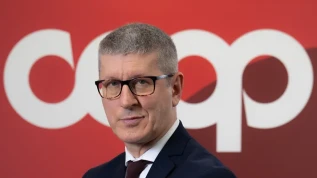 Coop chiude a 17 miliardi, cambio al vertice con Brisigotti