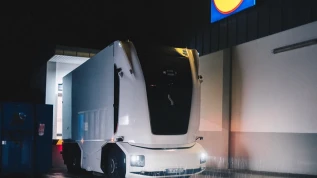 Lidl, dalla piattaforma al negozio con il camion autonomo