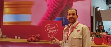 La mela e la sua bag. Una Pink Lady sempre più fashion-image