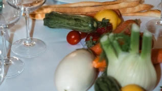 L'ortofrutta illumina Torino con "Harvesting Happiness"