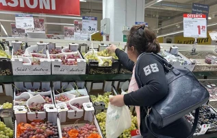 Uva online: prezzi in calo, minimi sull’uva nera con semi